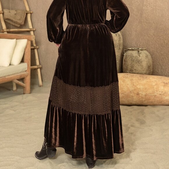 Plus Size V-Neck Balloon Sleeve Maxi Dress - Picture 8 of 8